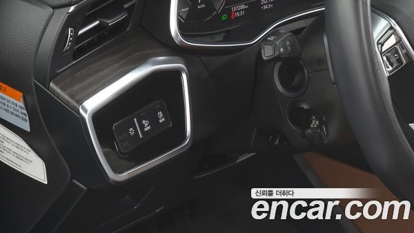 Audi A6 2021, фото 15