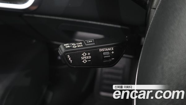 Audi A6 2021, фото 18