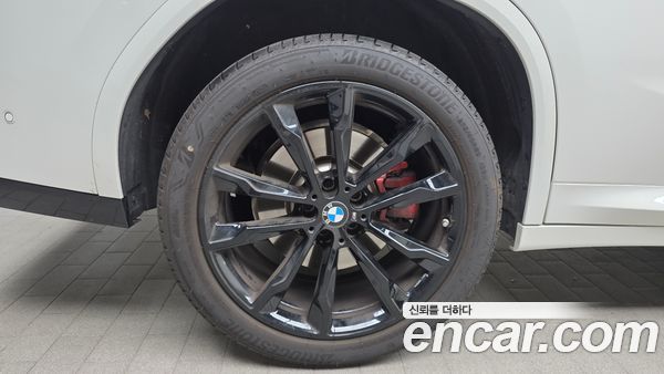 BMW X4 2025, фото 4