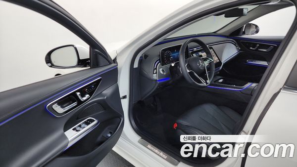 Mercedes-Benz E-Class 2025, фото 13