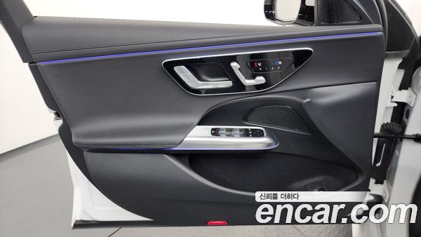 Mercedes-Benz E-Class 2025, фото 14