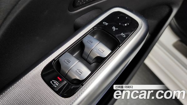 Mercedes-Benz E-Class 2025, фото 35