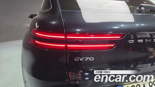 Genesis GV70 2021, фото 9