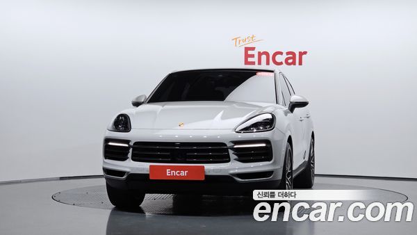 Porsche Cayenne 2022, фото 2