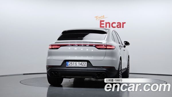 Porsche Cayenne 2022, фото 3