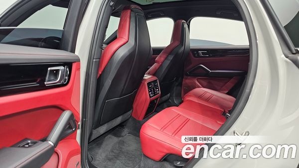 Porsche Cayenne 2022, фото 17
