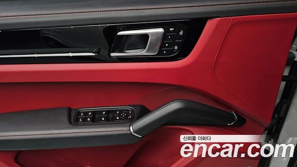 Porsche Cayenne 2022, фото 19