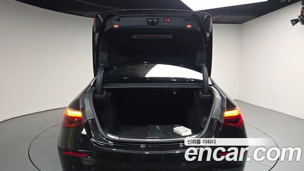 Mercedes-Benz S-Class 2023, фото 26