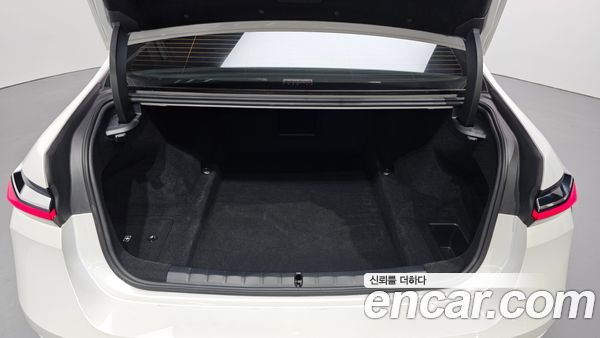 BMW 7 Series 2023, фото 30