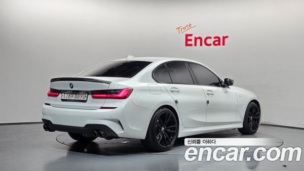 BMW 3 Series 2022, фото 2