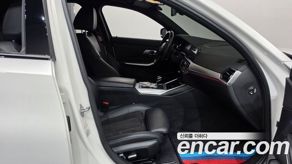 BMW 3 Series 2022, фото 16