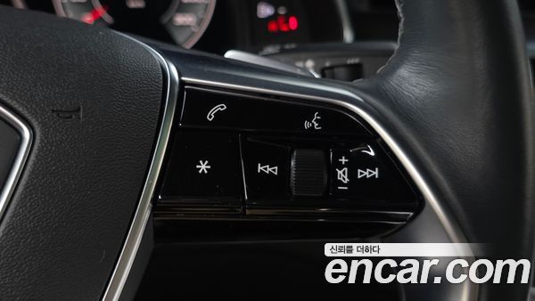 Audi A7 2022, фото 23