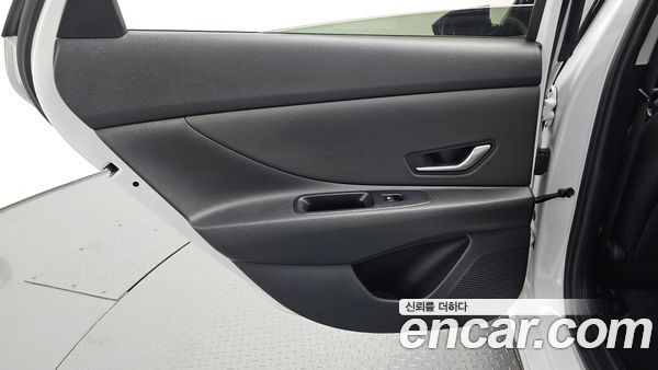 Hyundai Elantra 2021, фото 14