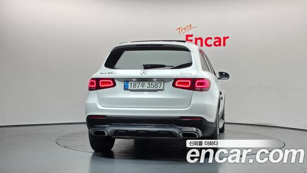 Mercedes-Benz GLC 2021, фото 4
