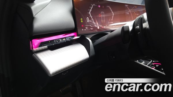 BMW 5 Series 2025, фото 28