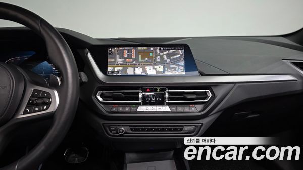 BMW 1 Series 2023, фото 19