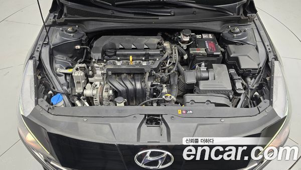 Hyundai Elantra 2021, фото 6