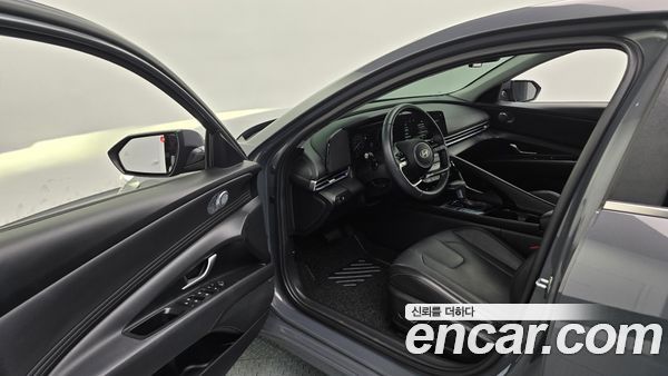 Hyundai Elantra 2025, фото 13