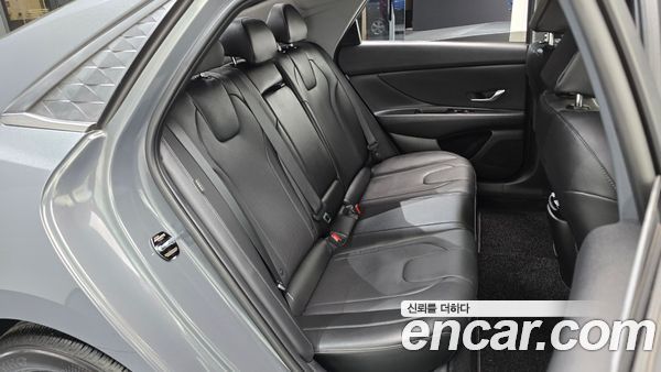 Hyundai Elantra 2025, фото 17