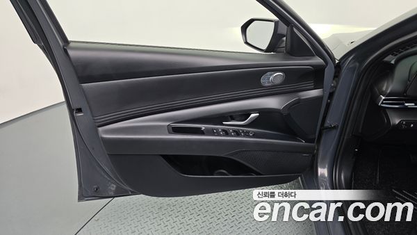 Hyundai Elantra 2025, фото 14