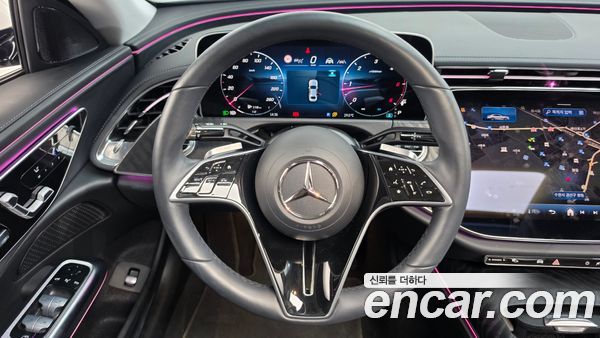 Mercedes-Benz E-Class 2024, фото 20
