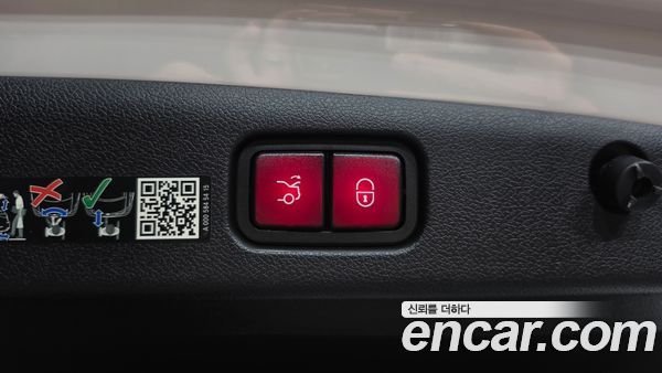 Mercedes-Benz E-Class 2024, фото 26