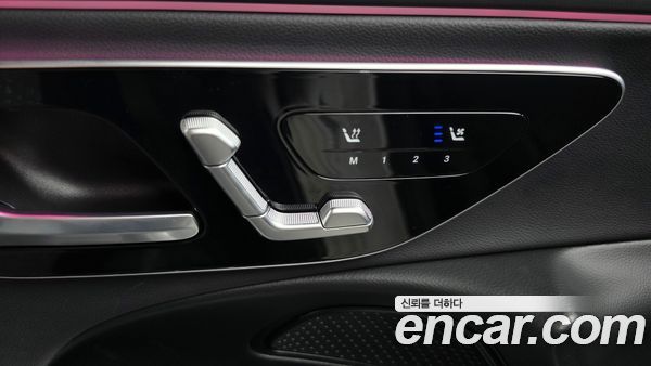 Mercedes-Benz E-Class 2024, фото 33