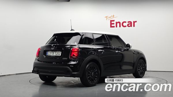 MINI 2024