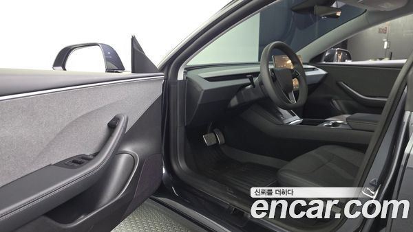 Tesla Model 3 2026, фото 10