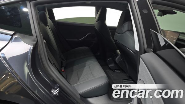 Tesla Model 3 2026, фото 12
