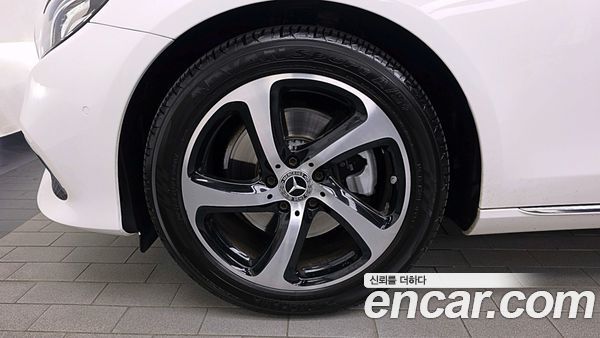 Mercedes-Benz E-Class 2020, фото 5