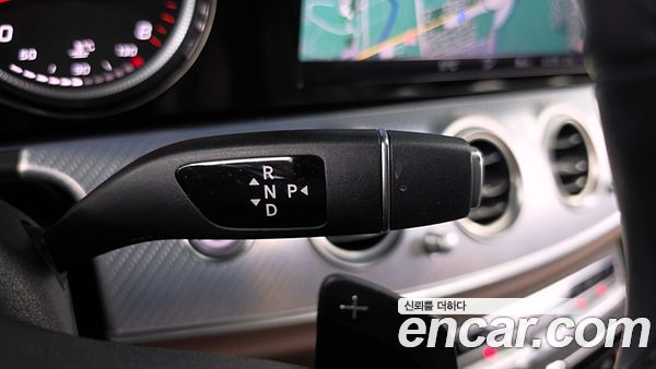 Mercedes-Benz E-Class 2020, фото 12