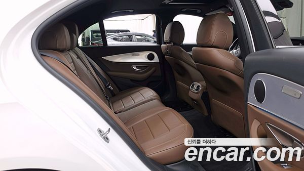 Mercedes-Benz E-Class 2020, фото 18