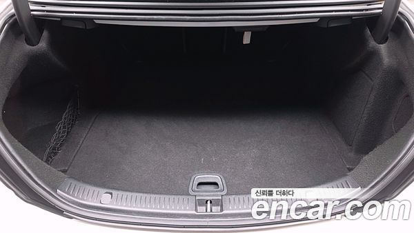 Mercedes-Benz E-Class 2020, фото 26