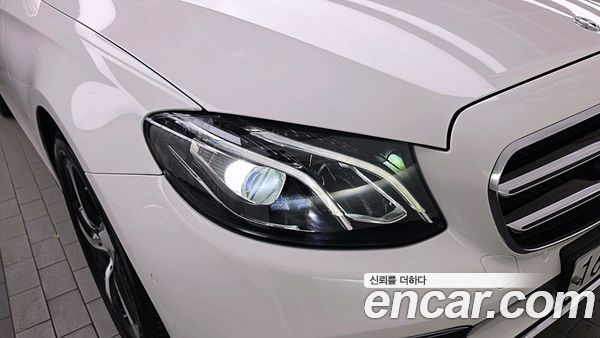 Mercedes-Benz E-Class 2020, фото 8