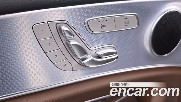 Mercedes-Benz E-Class 2020, фото 31