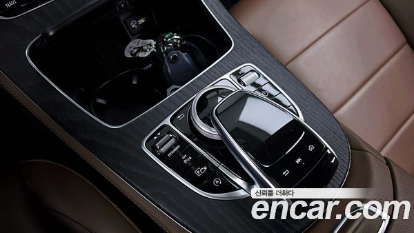Mercedes-Benz E-Class 2020, фото 32