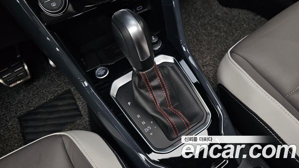 Volkswagen T-Roc 2021, фото 11