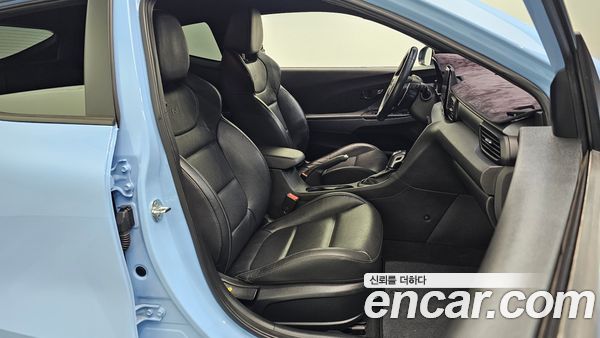 Hyundai Veloster 2022, фото 16