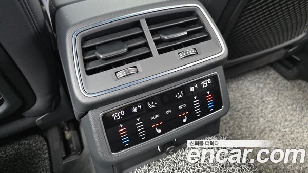 Audi A6 2020, фото 18