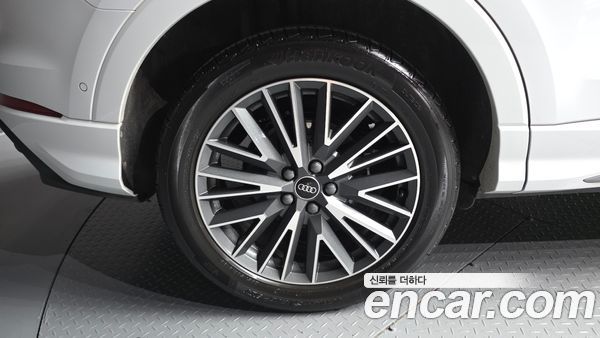 Audi Q3 2023, фото 4