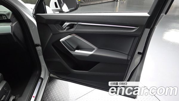Audi Q3 2023, фото 13