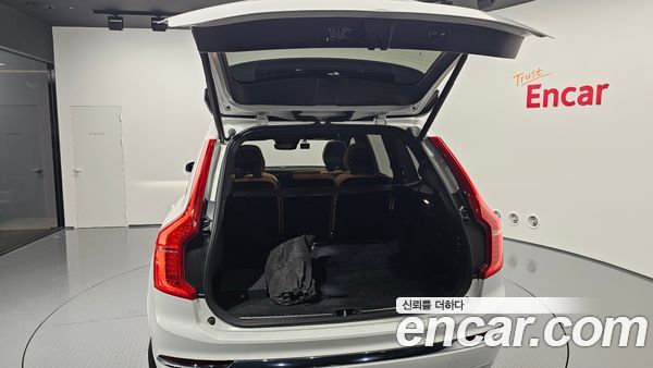 Volvo XC90 2022, фото 35