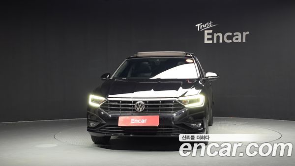 Volkswagen Jetta 2021, фото 3