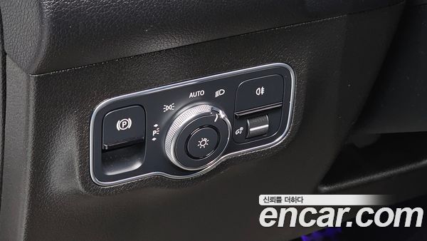 Mercedes-Benz GLB 2021, фото 23