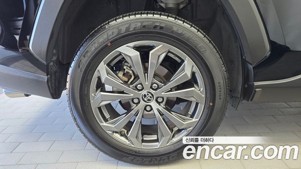 Toyota RAV4 2023, фото 5
