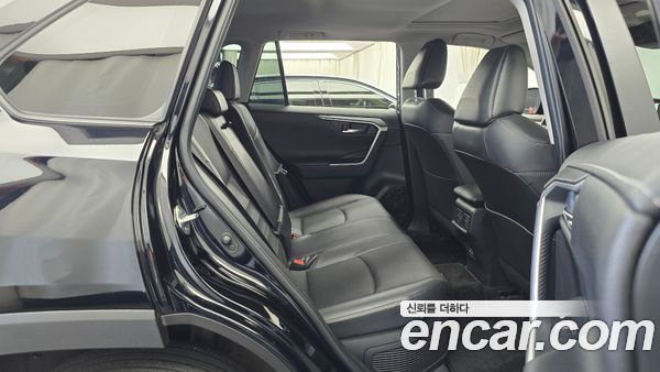 Toyota RAV4 2023, фото 17