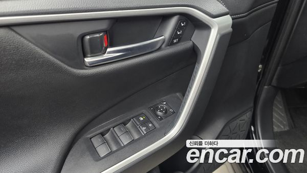 Toyota RAV4 2023, фото 29