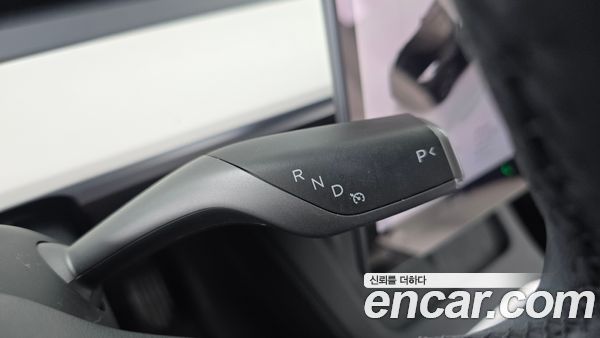 Tesla Model Y 2024, фото 12