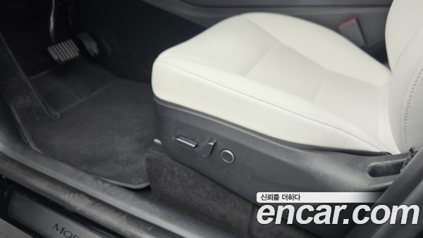 Tesla Model Y 2024, фото 31